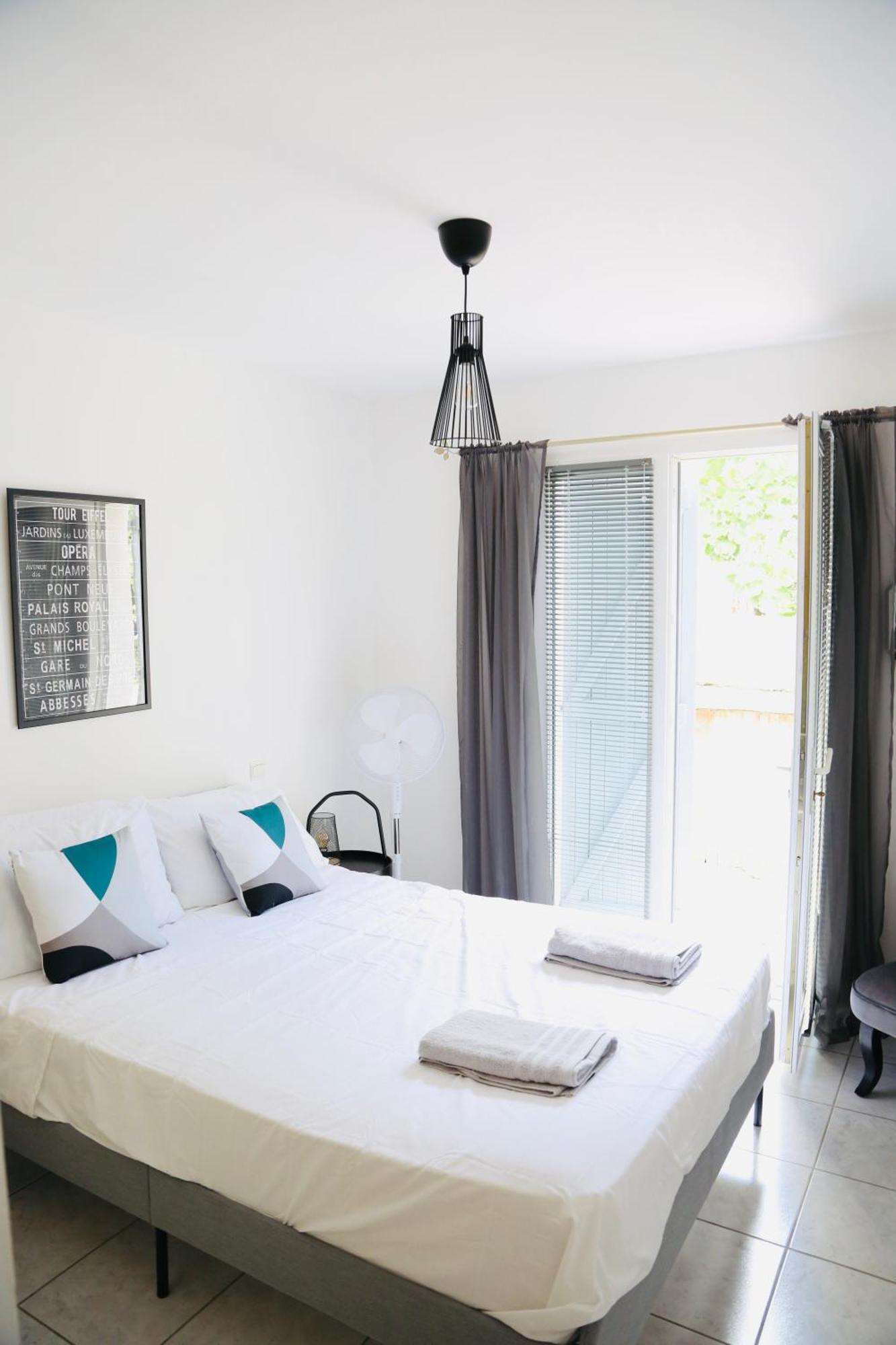 Private Riverside Villa With Breathtaking Views Axat Ngoại thất bức ảnh