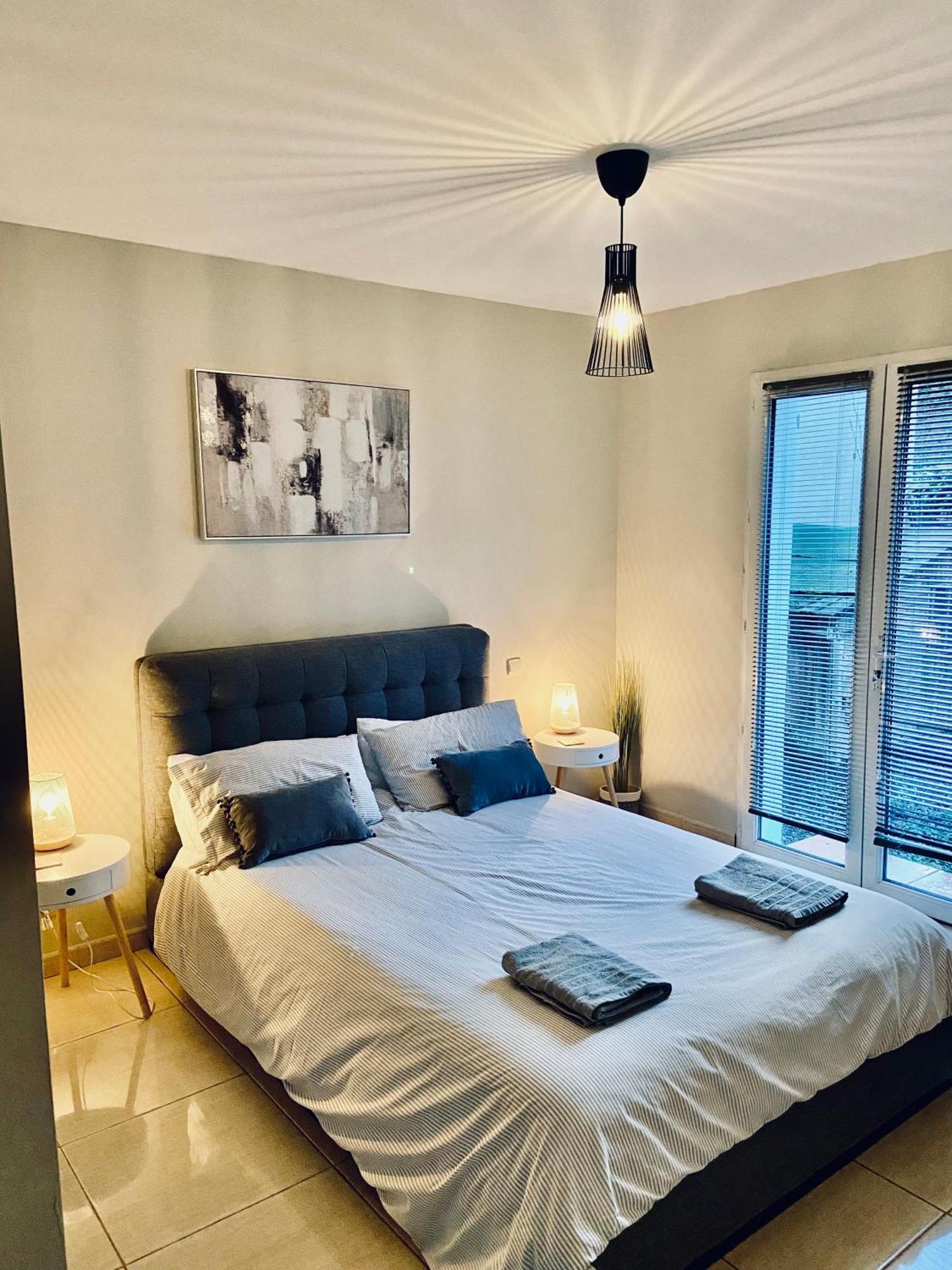 Private Riverside Villa With Breathtaking Views Axat Ngoại thất bức ảnh